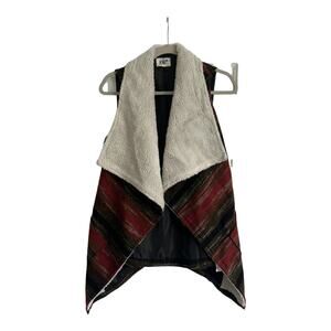 Jolt Vest with Sherpa lined Collar, size Medium